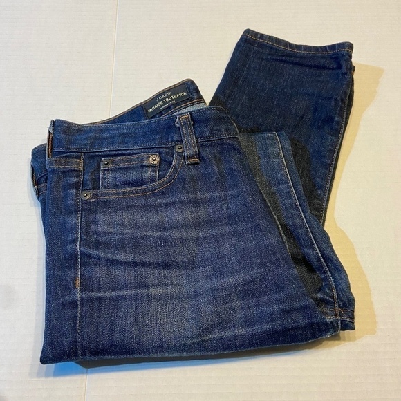 NWOT J Crew Women's Size‎ 29R Midrise Toothpick Medium Wash Jeans - Picture 1 of 7